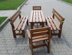 Zahradní set Šárka-materiál smrk o síle 3cm-(d 160cm x v 73cm x š 64cm)- cena cca 3 300,-kč+1x křeslo 850,-(nátěr TEAK)